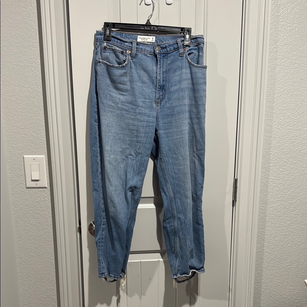 Abercrombie & Fitch Light Blue Ankle Straight Jeans